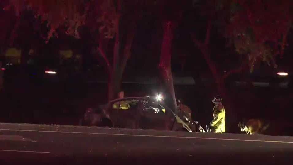Driver killed after crash into tree in Rancho Cordova, CHP says