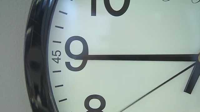Expert: Darkening room can help children adjust to time change - Vimarsana News