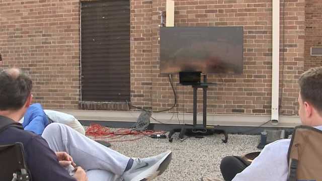 Milwaukee: Administrators spend night on high school roof - Vimarsana News