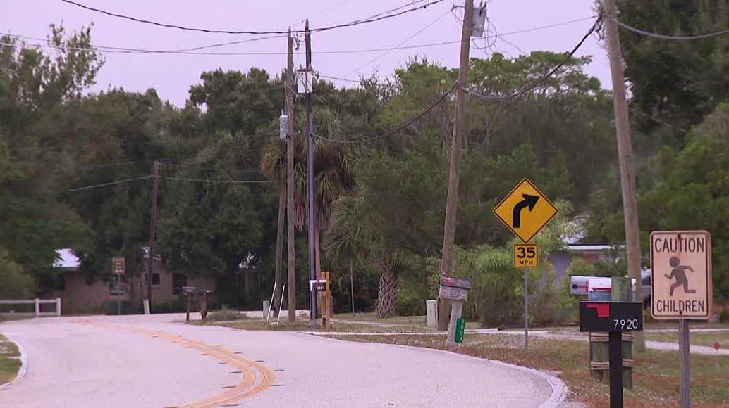 Fatal crash on Riverside Drive in Charlotte County leaves community grieving