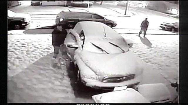 Neighbor's cameras catch crooks as they steal tools
