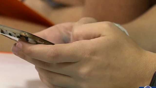Omaha group creates groundbreaking workbook: Unplug from Social Media - Vimarsana News