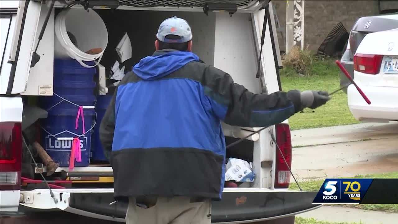 Neighbors react after grave, body found in southeast OKC backyard - Vimarsana News
