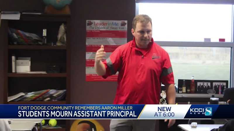 Fort Dodge students mourn death of assistant principal who was killed in crash