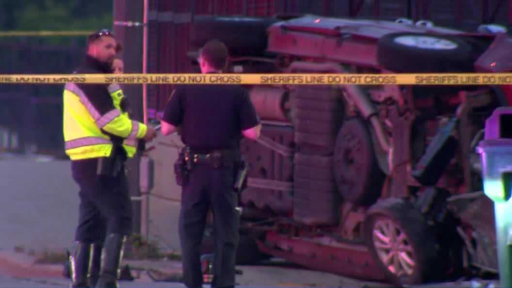 Milwaukee County Sheriff's squad crashes transporting overdosing detainee
