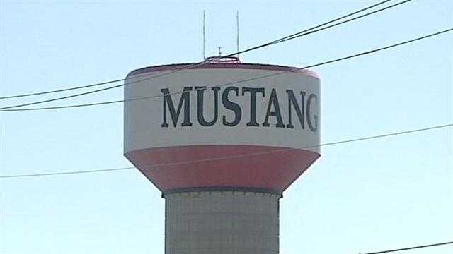 Mustang teen accused of distributing child porn