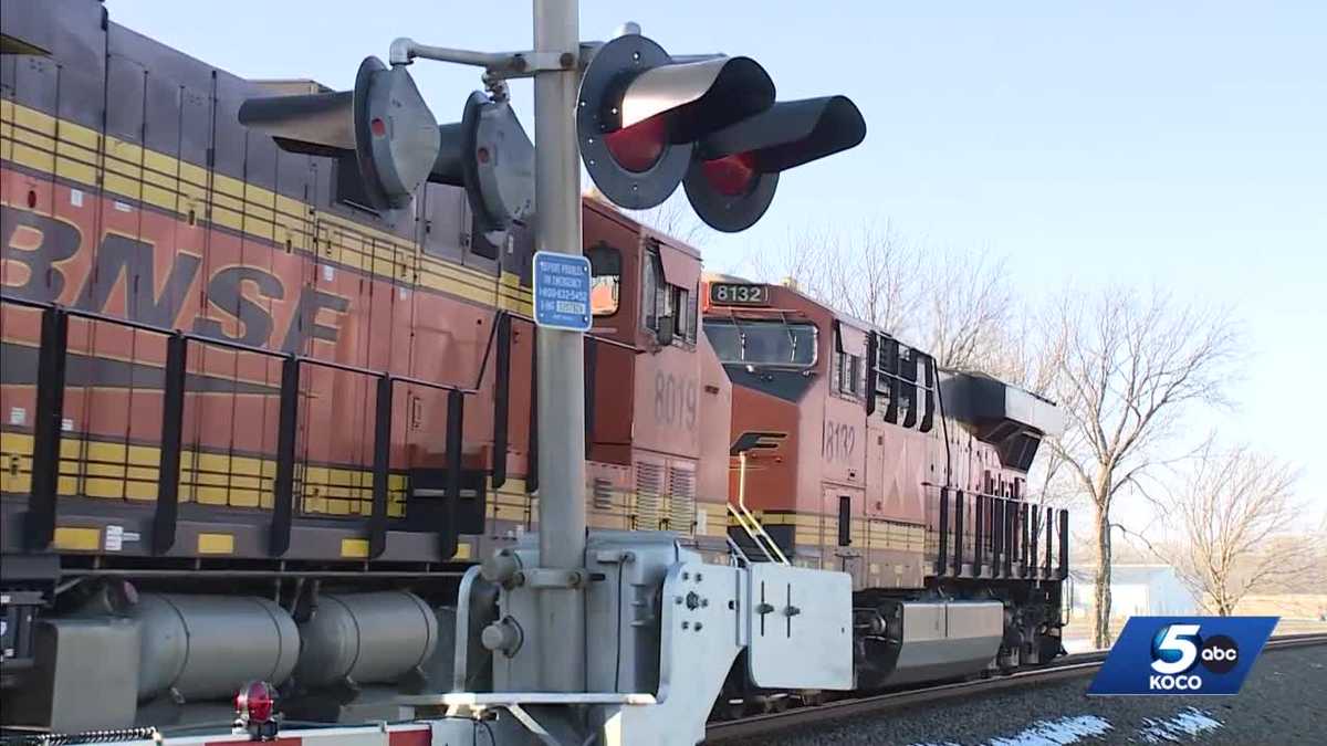 Oklahoma Highway Patrol investigating what led up to woman being struck by train near Pauls Valley