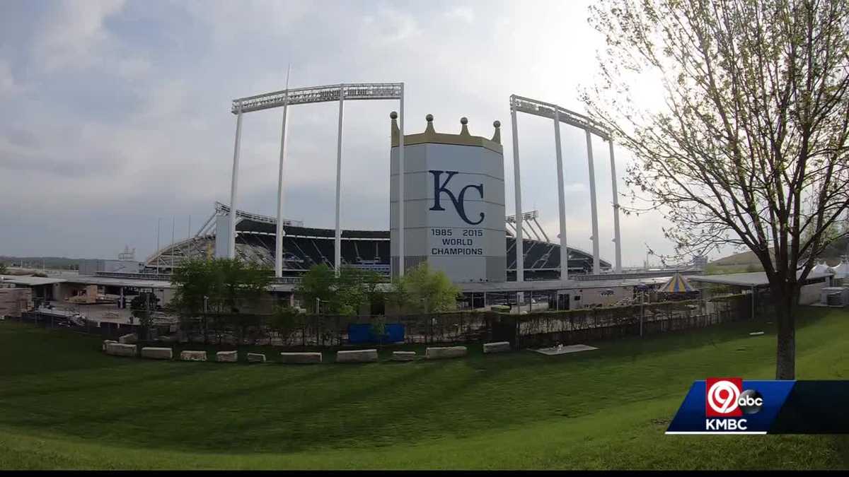 Royals fans required to wear masks in certain areas at Kauffman Stadium,  regardless of vaccination status