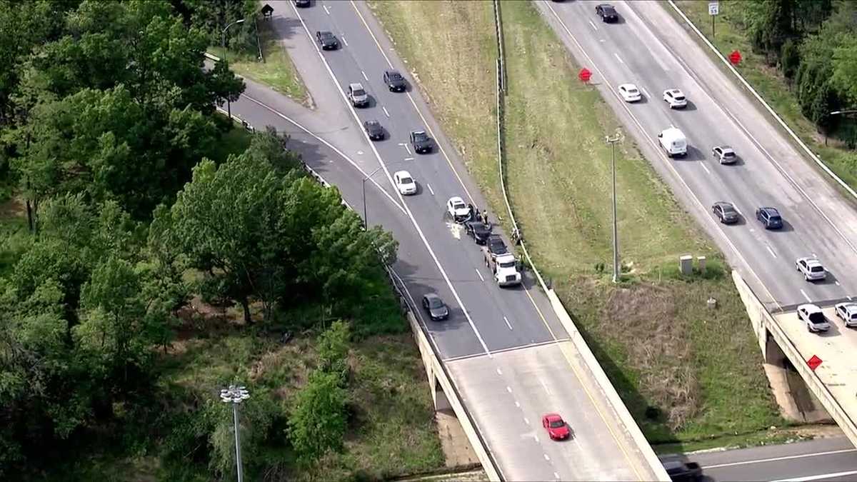 Multivehicle Route 100 crash causes delays in Elkridge