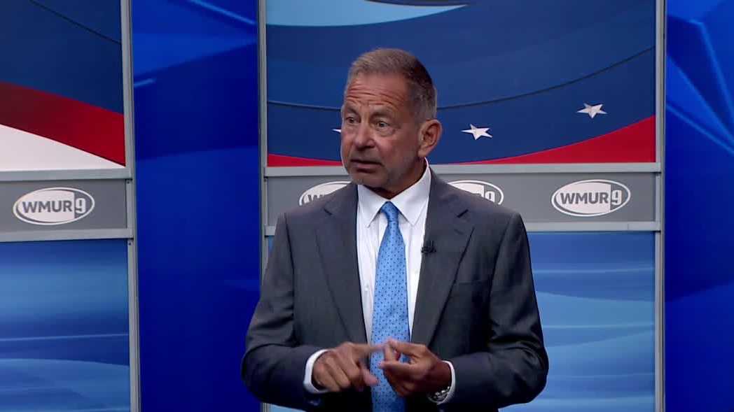 DiLorenzo answers questions from voters on heating costs, business experience