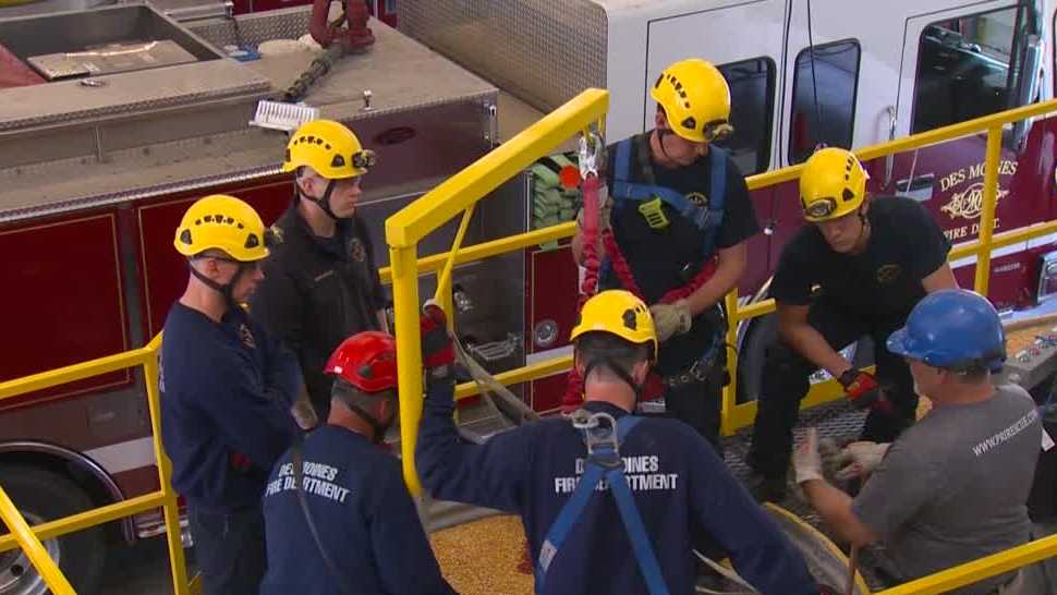 DSM firefighters receive training on grain bin rescues