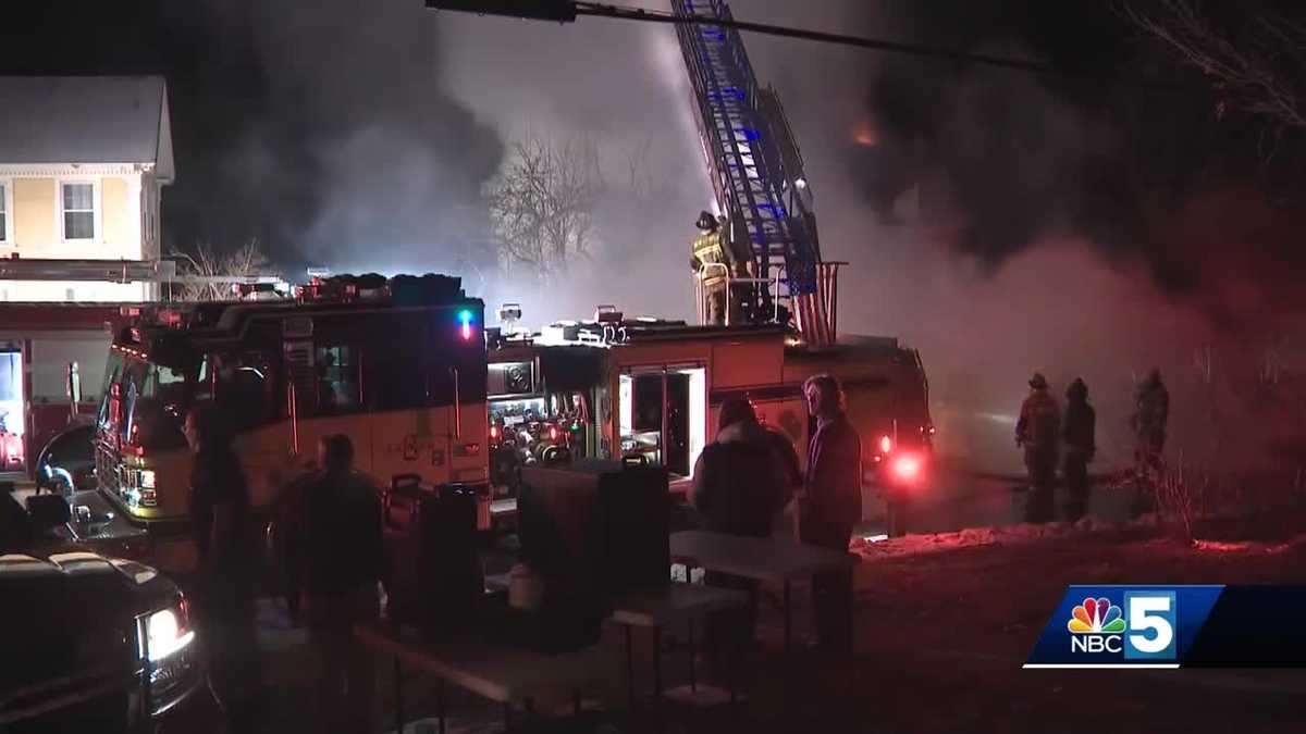 Man dead following Bradford, New Hampshire house fire