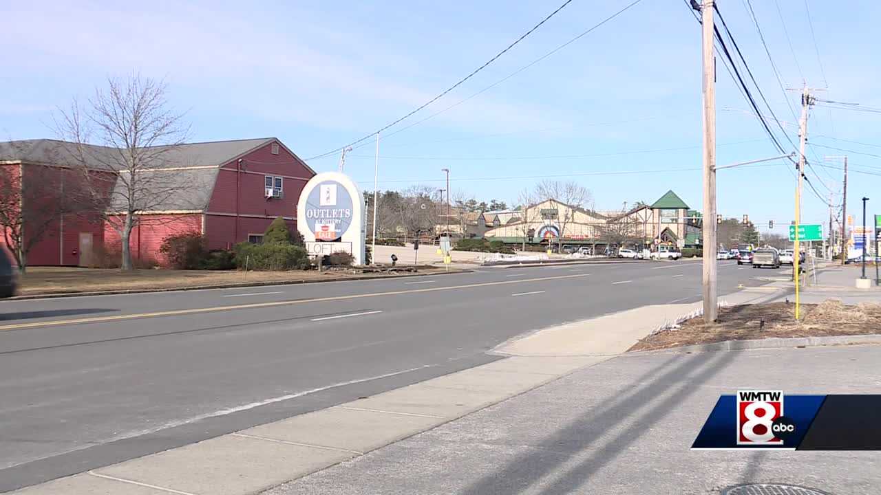 Outlets at Kittery to be demolished for apartment hotel restaurant