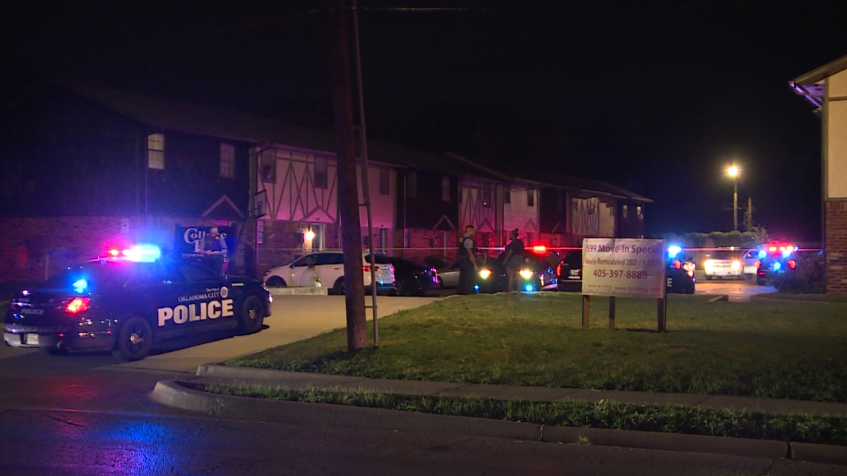 OKC police identify man shot, killed at apartment complex