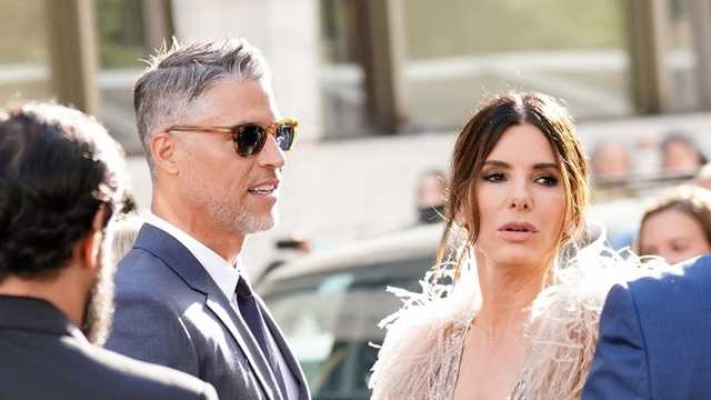 Sandra Bullock's partner Bryan Randall dead after ALS diagnosis - Vimarsana News