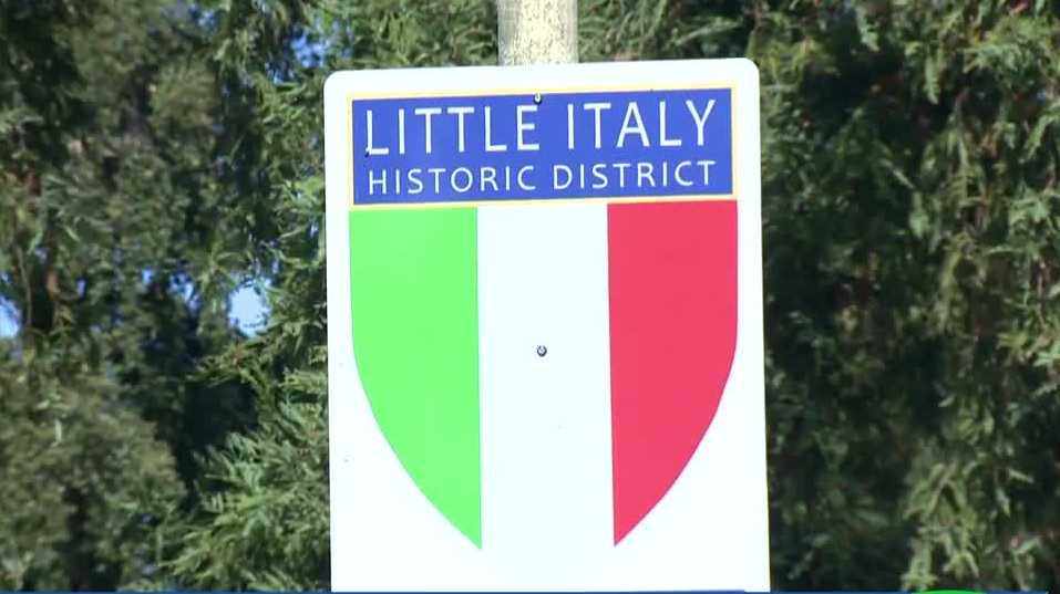 Sacramento unveils signs marking 