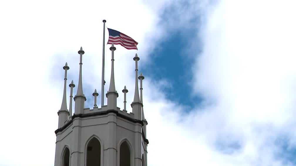 Unhoused Lincoln woman dropped off at Manchester housing facility