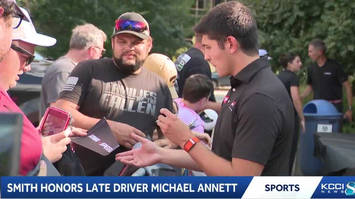 Driver Sammy Smith honors late friend Michael Annett