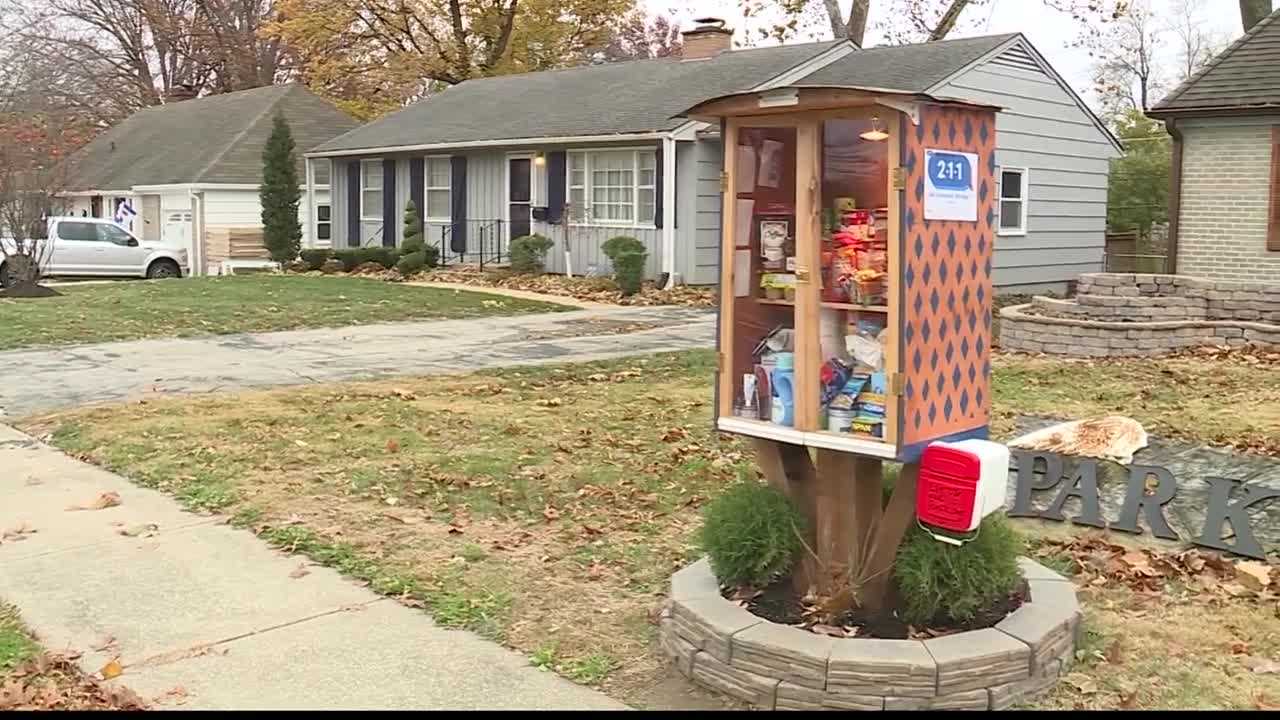 Tiny food pantry in Overland Park helps pay struggling neighbors' bills - Vimarsana News