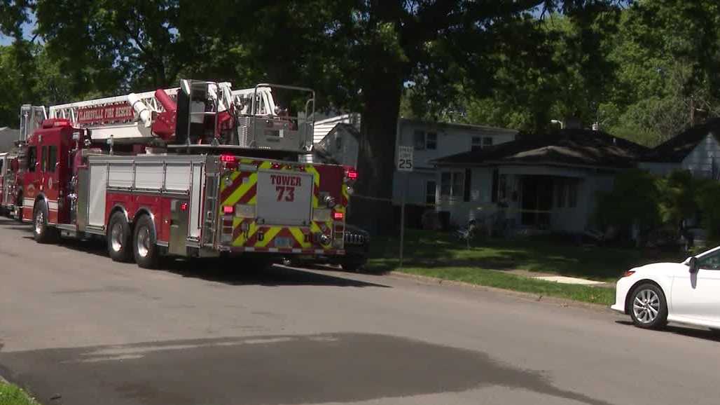 3 pets killed in Clarksville house fire