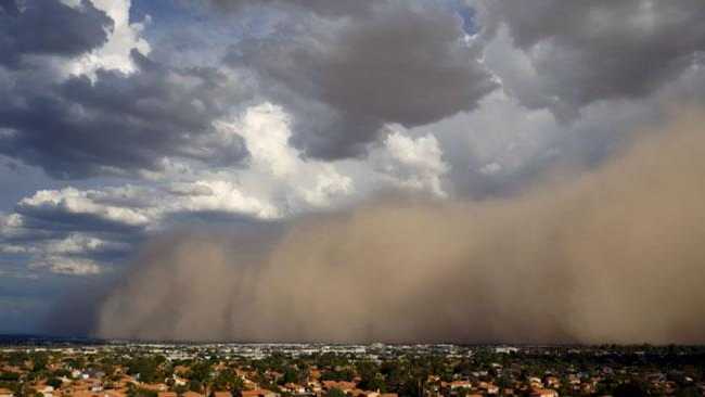 Giant Dust Storm Sweeps Over Phoenix