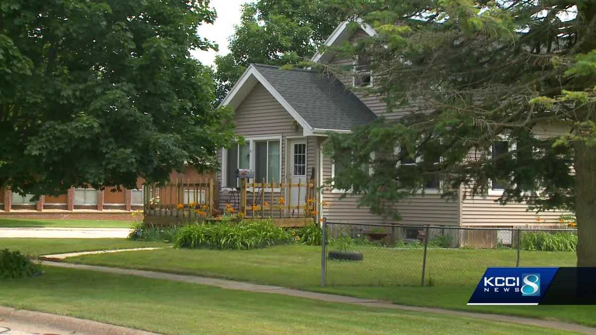 Iowa couple accused of locking boy in enclosure for months