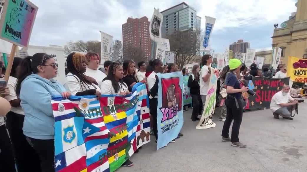 Milwaukee students rally for safe schools and defunding ICE