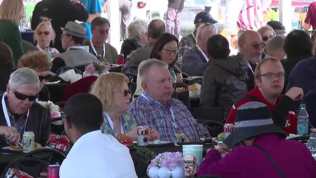 NFM picnic during Berkshire Weekend with food, music and charity aspect