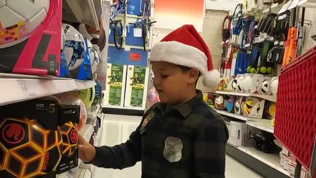 Rancho Cordova star students treated to a holiday shopping spree - Vimarsana News