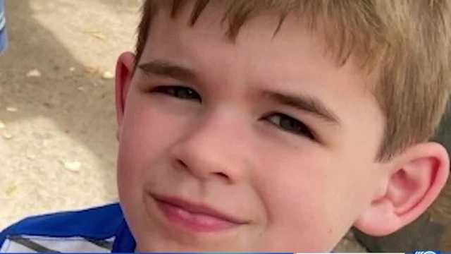 Wisconsin community wears purple in tribute to boy killed - Vimarsana News
