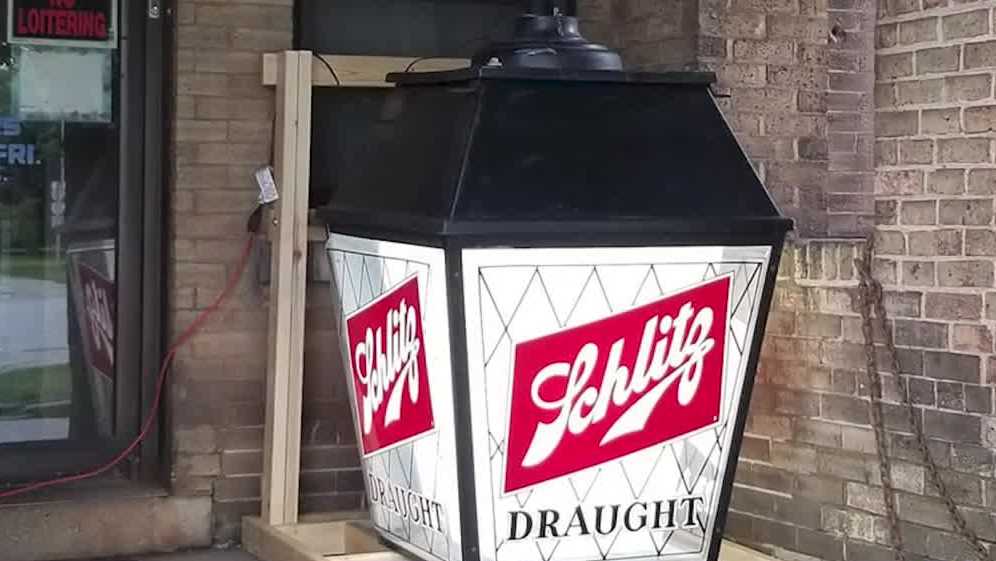 VIDEO: Historic 250-pound beer sign stolen off Wisconsin front porch