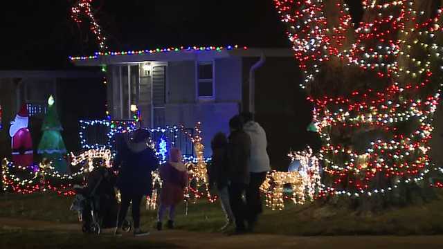 Candy Cane Lane opens in West Allis on Nov. 24 - Vimarsana News
