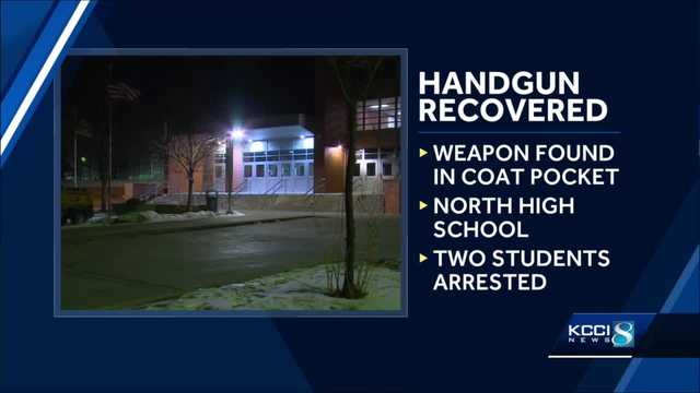 2 Des Moines students detained after stolen handgun recovered from locker - Vimarsana News