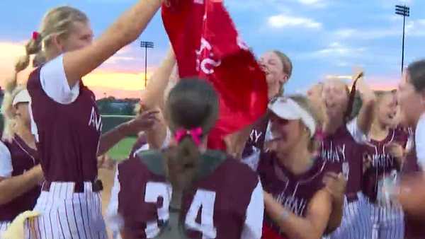 central iowa teams punch tickets to state softball