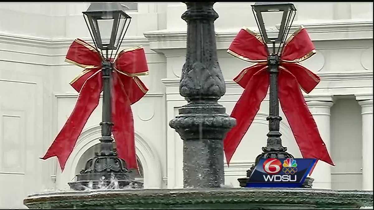 French Quarter gets in the Christmas spirit!