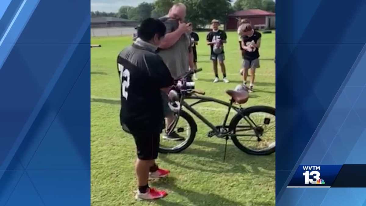 Boaz High School teammates come together to help a player in need