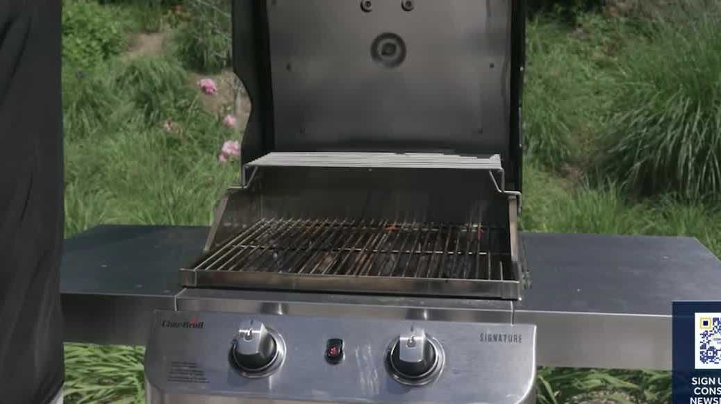 Consumer Reports shares how to safely prep your grill for summer