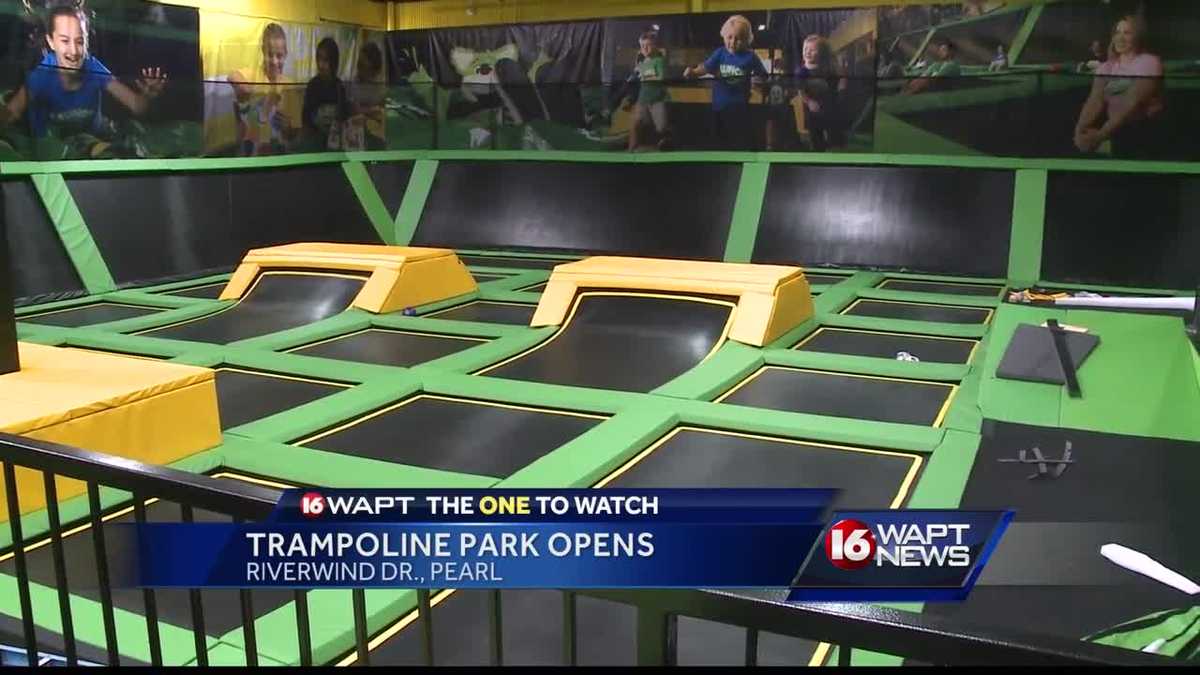 New trampoline park opens