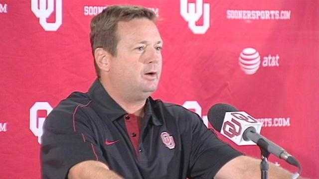 Coach Stoops addresses media before Miners game
