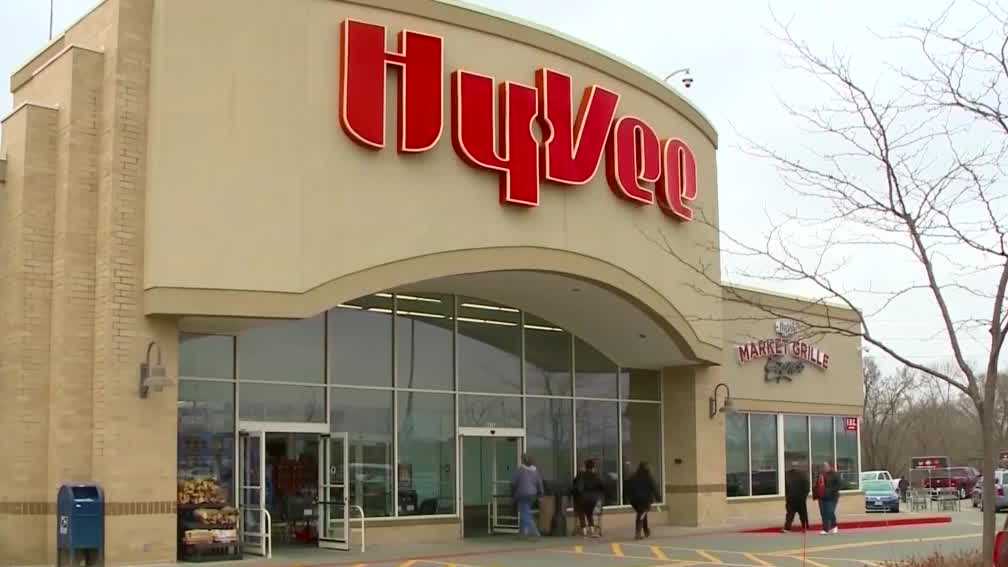 HyVee celebrates high ranking on top 10 list for supermarkets