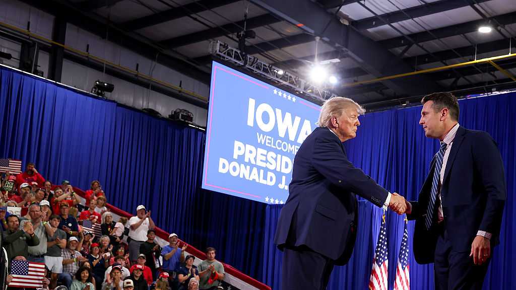 Trump visits Sioux City to back Iowa candidates and promote agricultural policies