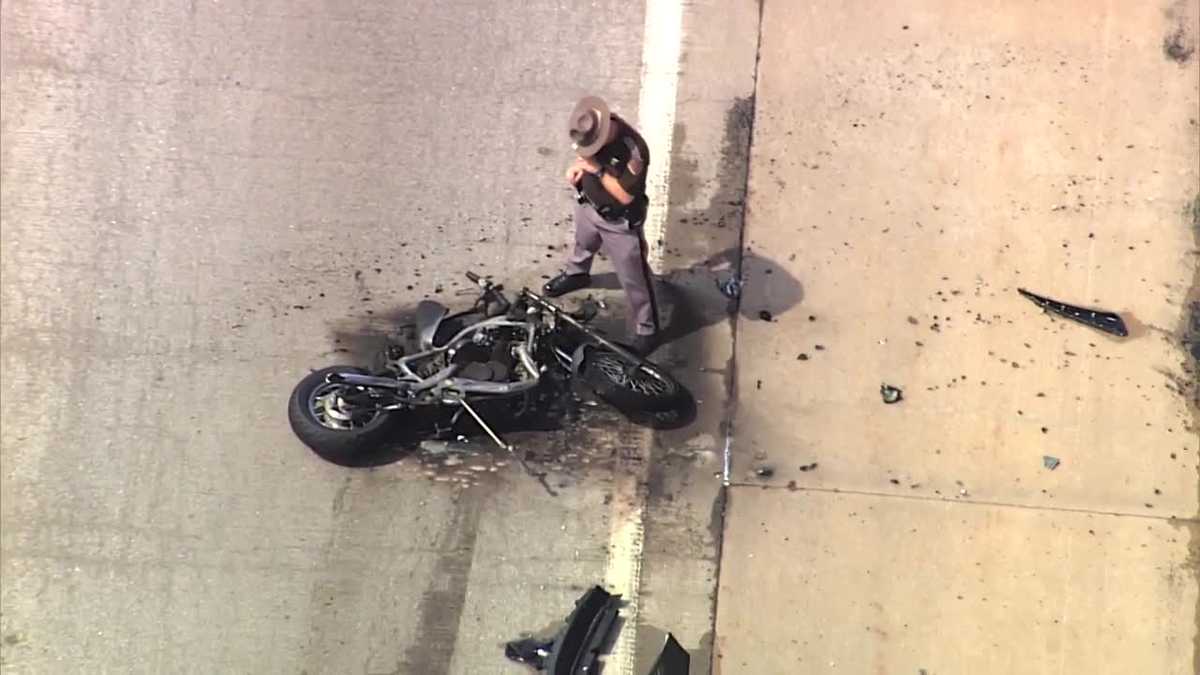 Multi-vehicle crash involving motorcycle shuts down I-40