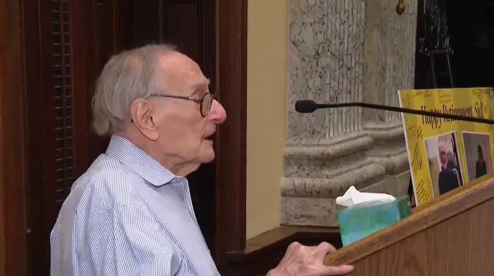 Baltimore bids farewell as 'City Hall Sid' heads into 4th retirement