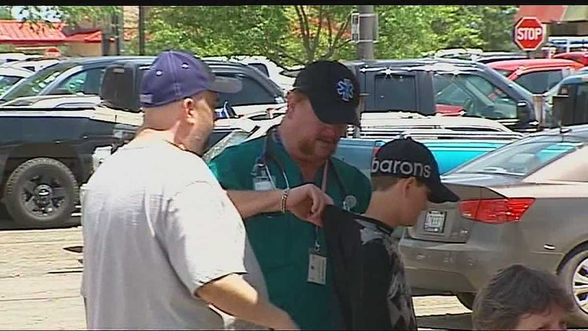 Tornado survivors seek treatment