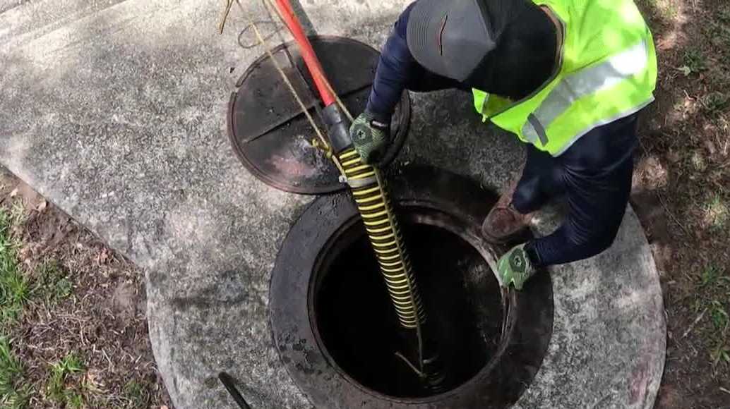 Winter Springs crews clear storm drains ahead of hurricane season