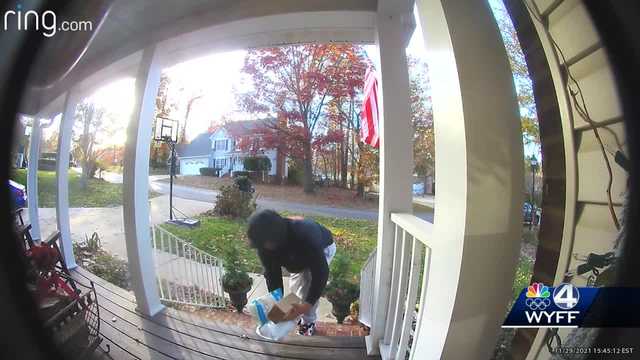 Porch pirate steals packages in broad daylight, homeowner says - Vimarsana News