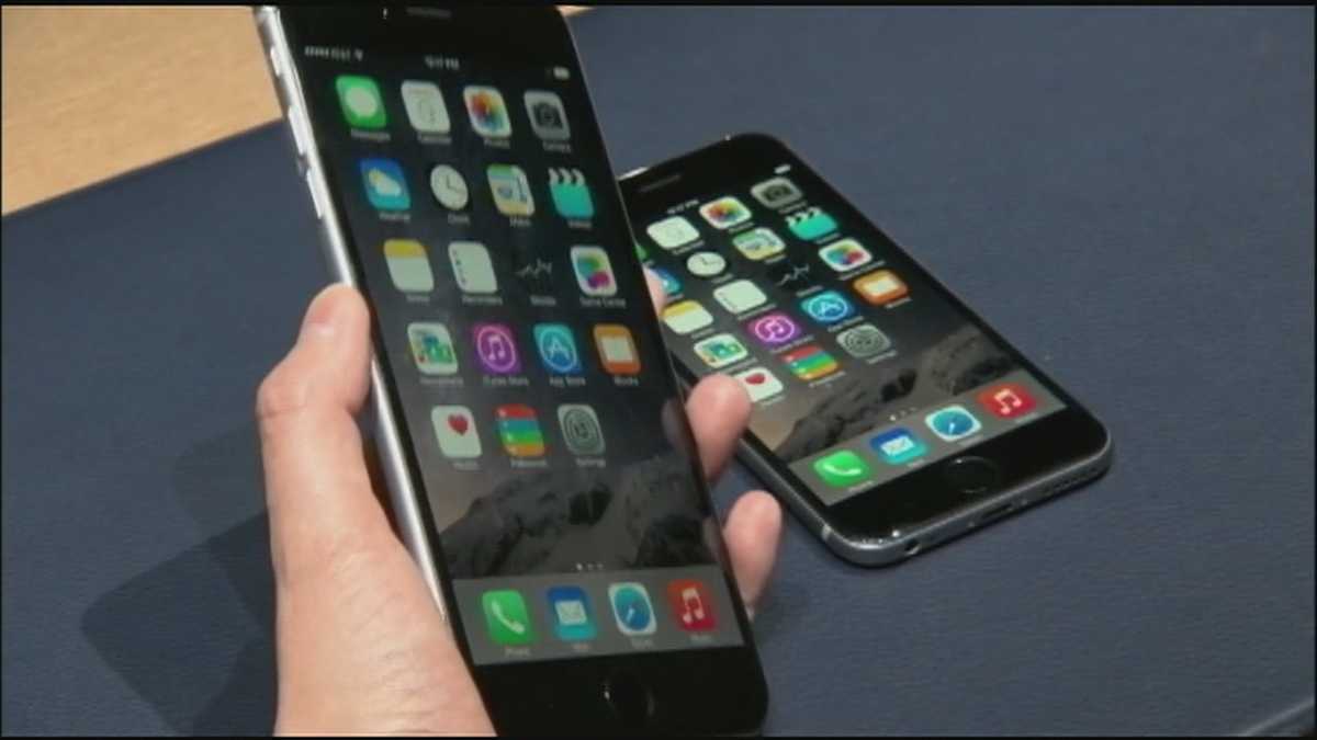 Apple unveils new, larger iPhones