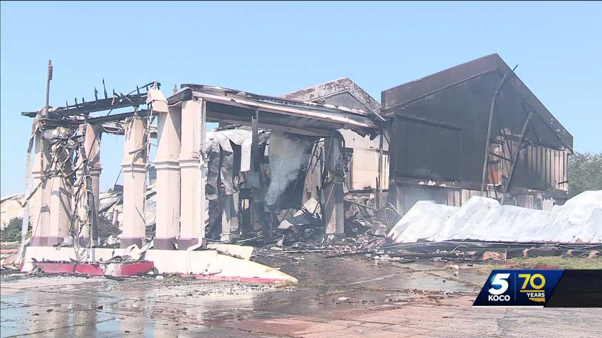 Vacant hotel catches fire again, crews battle to put blaze out