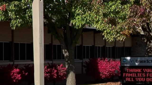 Parent charged with attacking MPS special education teacher