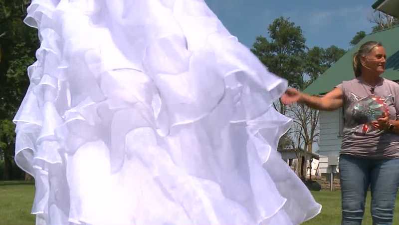 Wedding dress found along Iowa highway: Help this woman find the owner